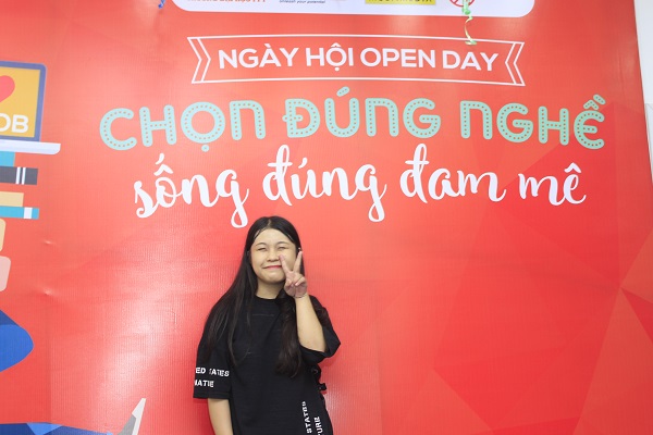 Bạn Nguyễn Hương chia sẻ về sự hào hứng của mình trong buổi Hướng nghiệp Open Day