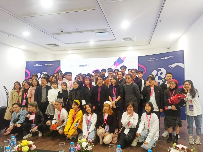 Vòng Chung kết bảng Digital Design ghi dấu sự thành công của nhóm Ambit và FAN Hà Nội có tới 5 nhóm thi tham gia.