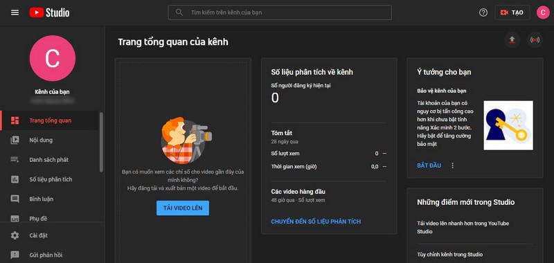 Truy cập Youtube Studio và đăng nhập tài khoản