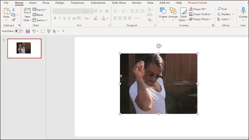 Có thể điều chỉnh kích thước và vị trí của ảnh GIF trong slide