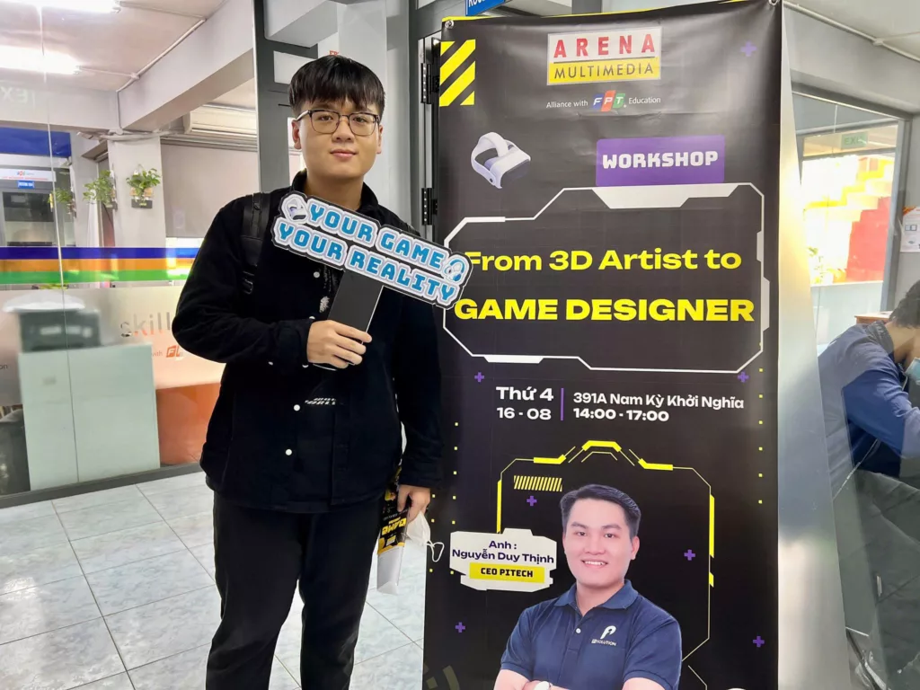 Duy Anh tại buổi workshop Game designer do FPT Arena Multimedia tổ chức