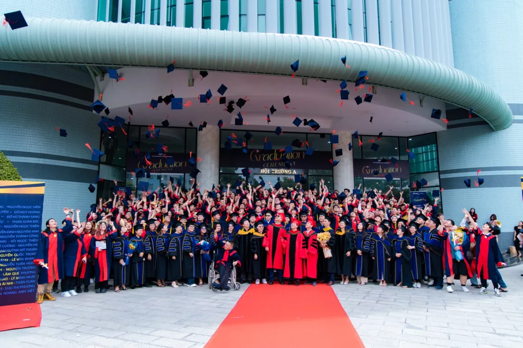 Arena Multimedia nhận giải Sao Khuê 2025 hạng mục Giáo dục - Đào tạo 2 476912557 919224473710482 5250230966336225242 n