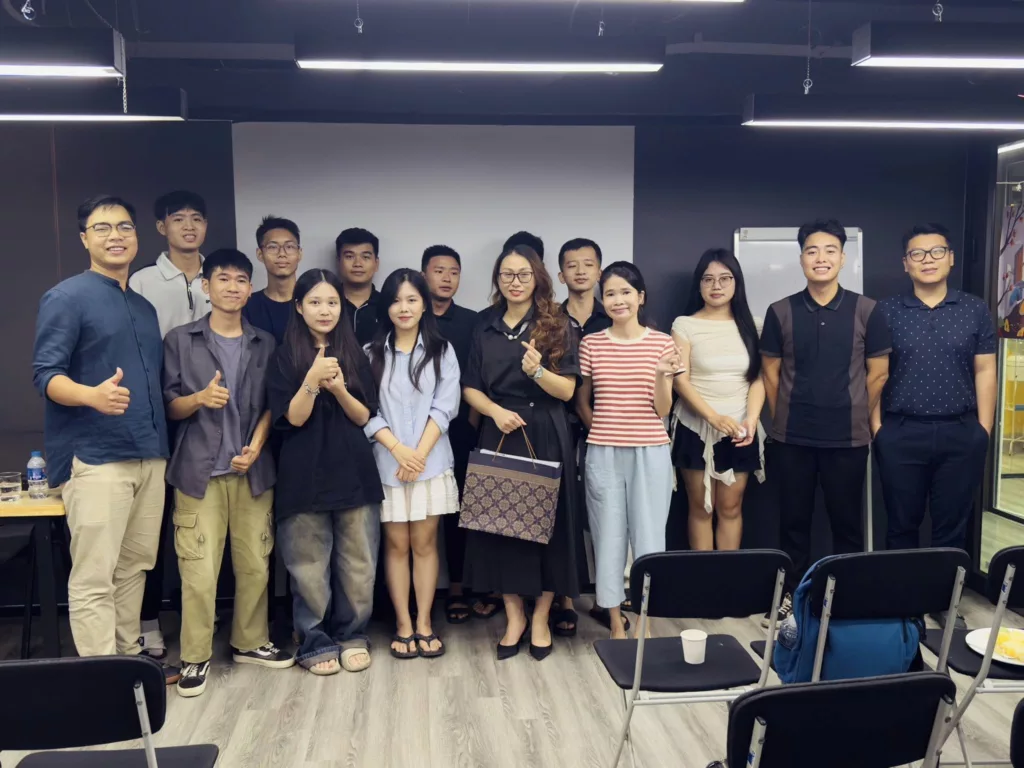 “Bí kíp vàng” chinh phục nhà tuyển dụng từ Giờ học Doanh nghiệp tại FPT Arena Multimedia