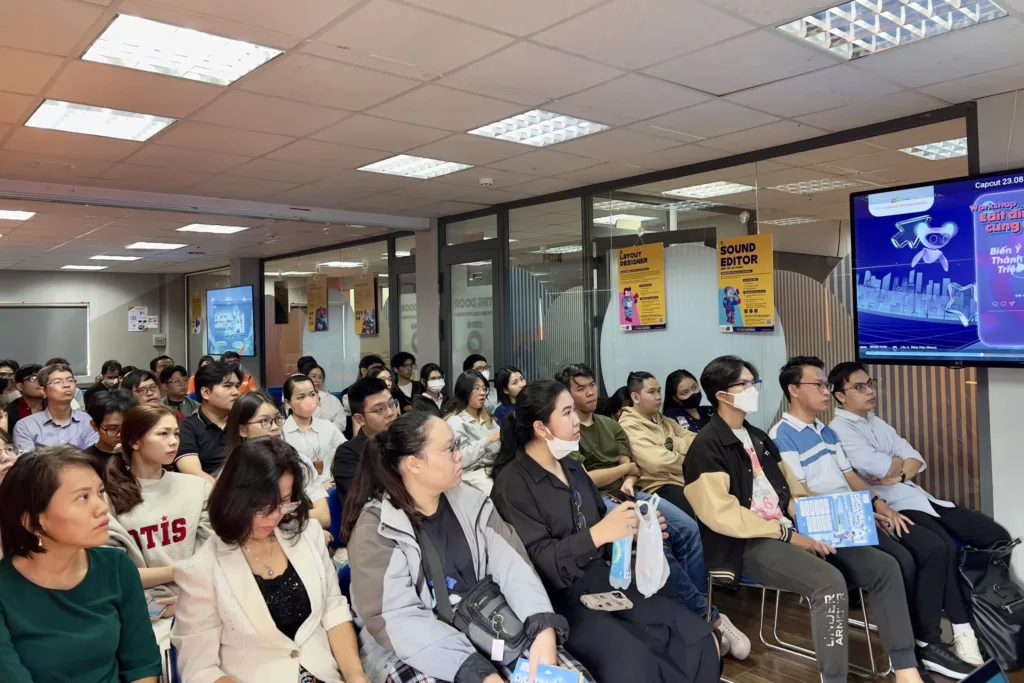 Truyền lửa sáng tạo cùng workshop “Edit đỉnh cùng CapCut – Biến ý tưởng thành video triệu views” 2 Phòng học kín chỗ ngồi bởi sinh viên và các bạn trẻ dành nhiều sự quan tâm đến chủ đề này