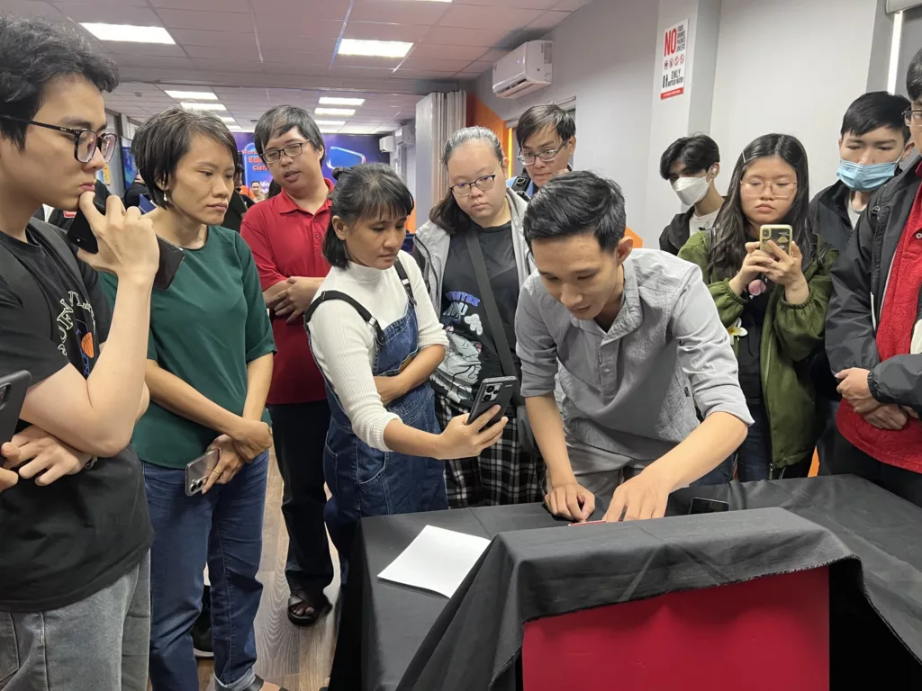 Truyền lửa sáng tạo cùng workshop “Edit đỉnh cùng CapCut – Biến ý tưởng thành video triệu views” 3 Các bạn được lắng nghe kiến thức, chỉ dẫn trực tiếp bởi diễn giả khách mời