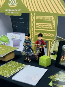 Bao tang dan toc VN