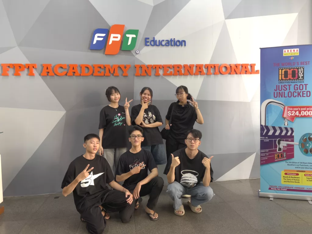 Nhóm “Cua Cà Mau” giành giải Milestone tại cuộc thi sáng tạo quốc tế 100HRS – The Creative Marathon