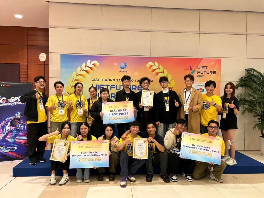 CHAKAPI – Giải pháp công nghệ xanh của sinh viên FPT Arena Cần Thơ tại VietFuture Awards 2025 2 Hình ảnh sinh viên FPT Arena Multimedia góp mặt tại Chung kết Vietfuture 2024