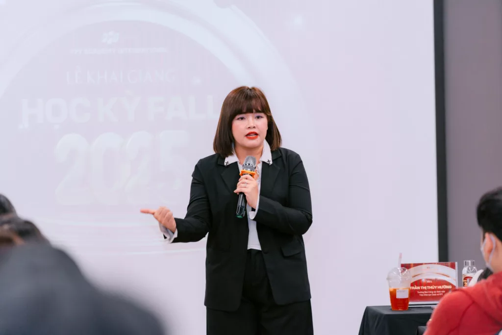 le khai giang hoc ky fall 2025 6