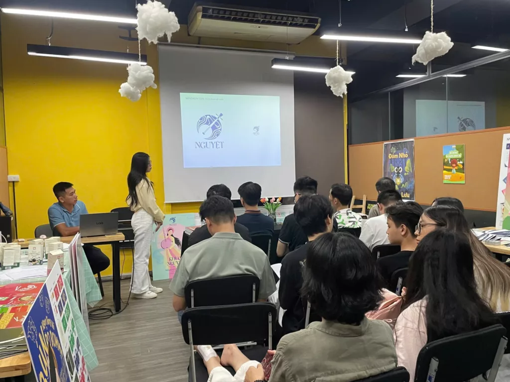 Sinh viên lớp A1.2505E FPT Arena xuất sắc bảo vệ đồ án kỳ I 5 sinh vien lop A1.2505E 5