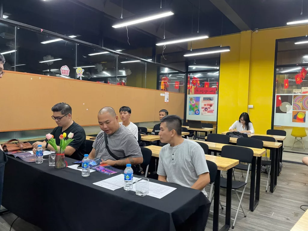 Sinh viên lớp D1.2505E FPT Arena xuất sắc bảo vệ đồ án kỳ I với ý tưởng game độc đáo 2 sinh vien lop D1.2505E 2