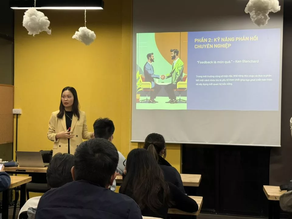 Giờ học doanh nghiệp