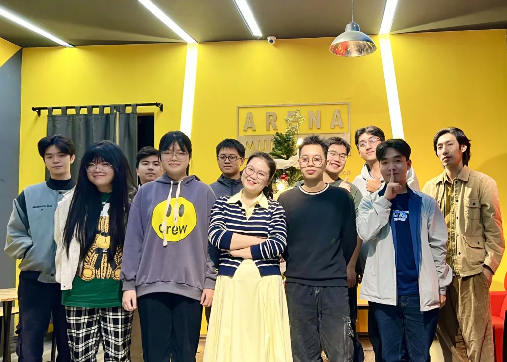 Không khí sôi nổi trong ngày học đầu tiên của tân sinh viên