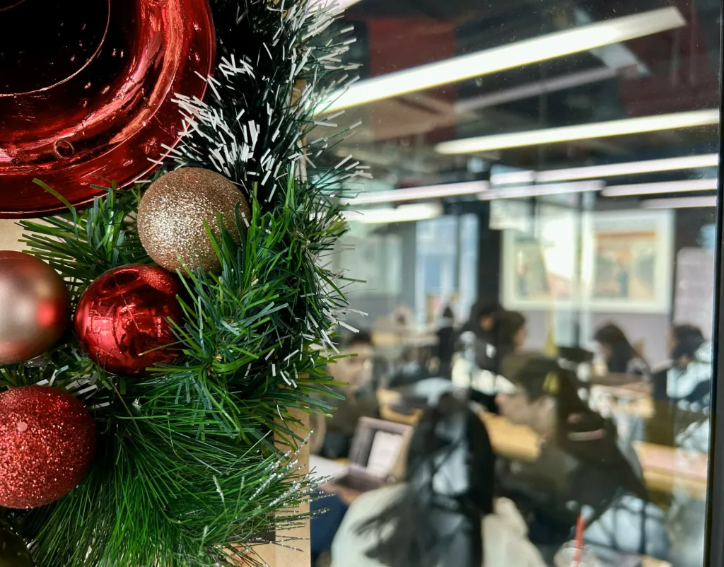 Sắc màu Giáng sinh ngập tràn hai cơ sở FPT Arena Hà Nội 1 Sac mau Giang sinh FPT Arena 1