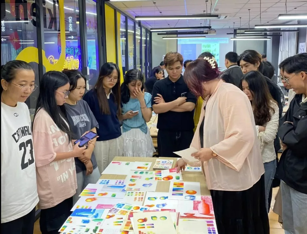 Tour of Colors - Không gian khơi mở cảm hứng nghệ thuật tại FPT Arena Multimedia Multimedia Cần Thơ 2 c4e6f747eb13644d3d02