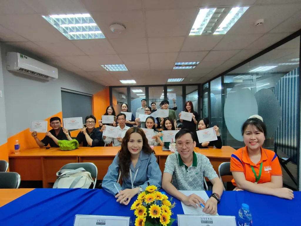 Bảo vệ đồ án lớp Video Maker with AI 18 giờ: Học thật - Làm thật - Nhân chứng chỉ FPT thật 1 H1