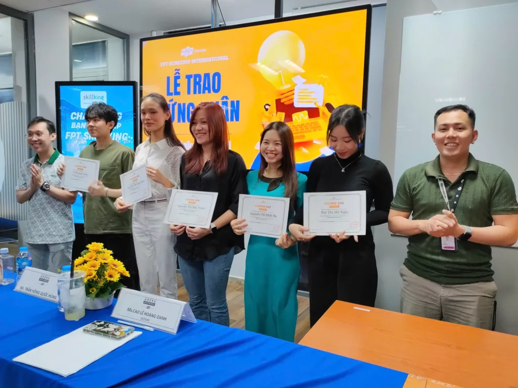 Bảo vệ đồ án lớp Video Maker with AI 18 giờ: Học thật - Làm thật - Nhân chứng chỉ FPT thật 4 HE