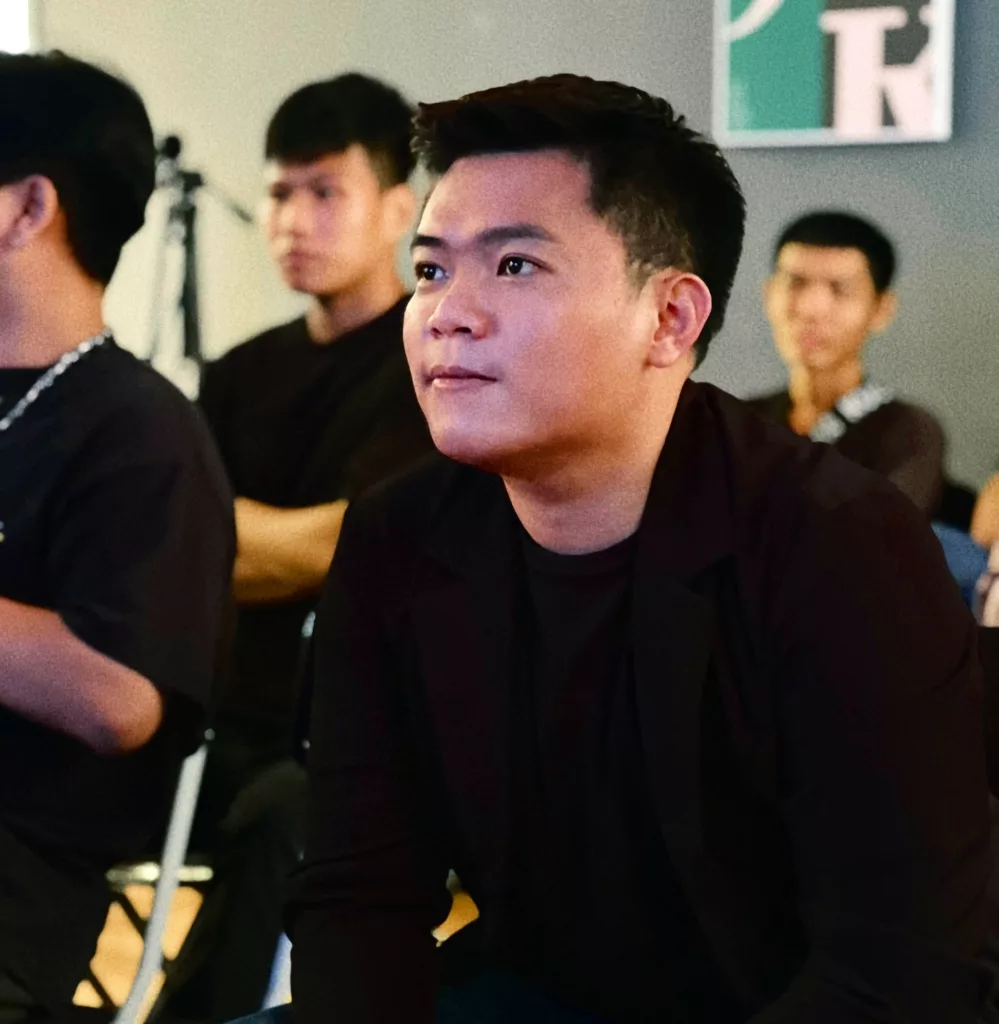 Chuyện ngành chuyện nghề #1: Trịnh Thành Tuấn chọn học thiết kế để mở rộng cơ hội trong kỷ nguyên số 2 7d9e46e8b4af35f16cbe