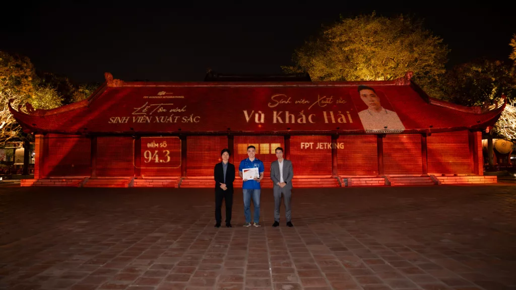 Ảnh lễ tôn vinh Sinh Viên Xuất Sắc
