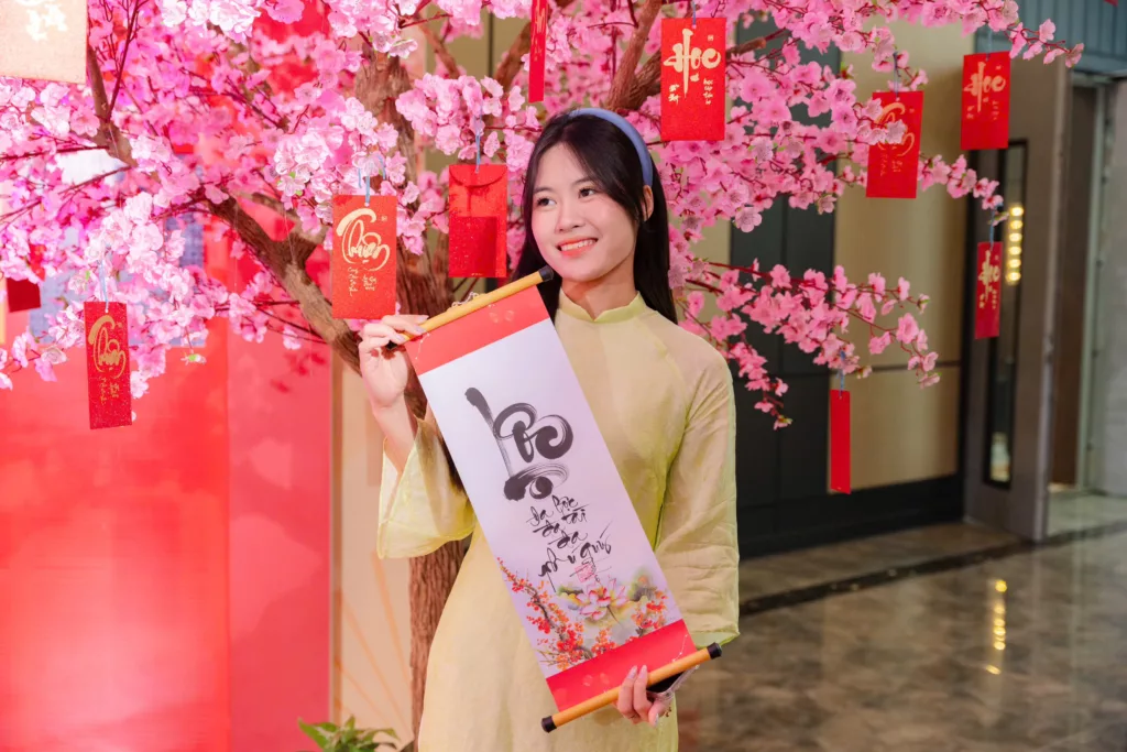 Sinh viên Trương Thị Bích Huệ