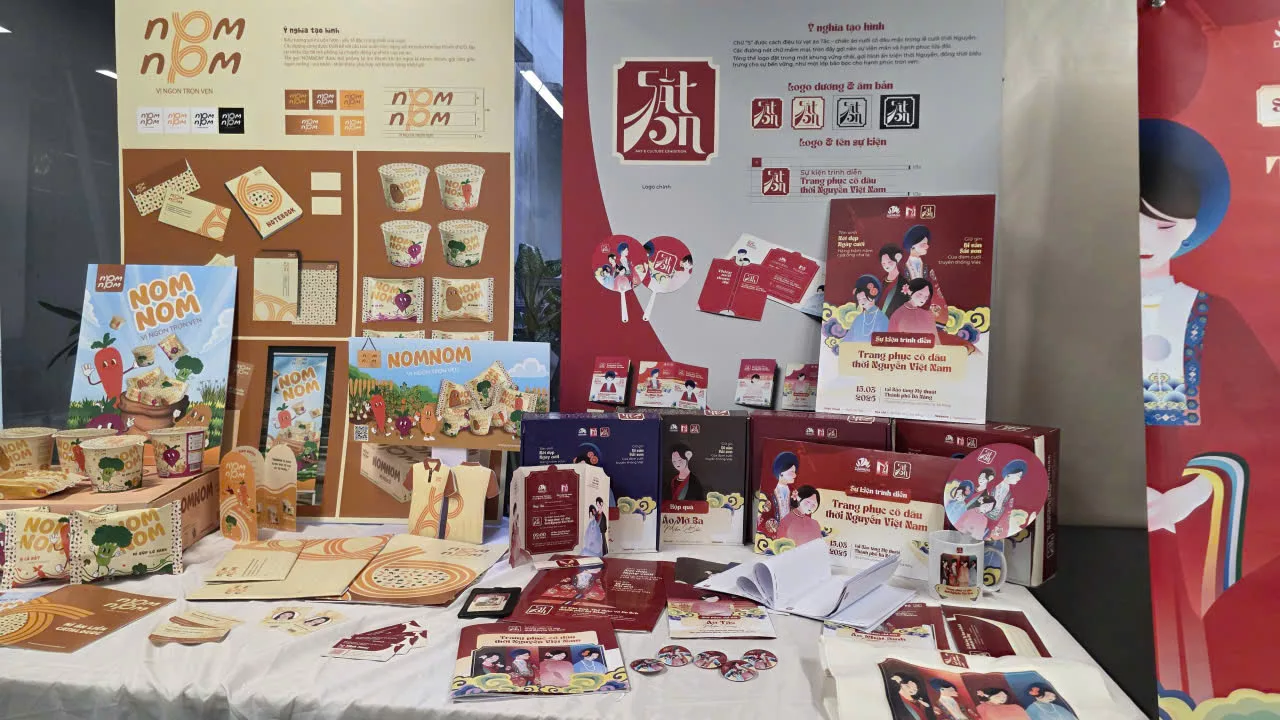 Lớp A2509E FPT Arena Đà Nẵng hoàn thành bảo vệ đồ án kỳ 1: Dấu mốc khởi đầu cho hành trình thiết kế chuyên nghiệp 6 Sắc son