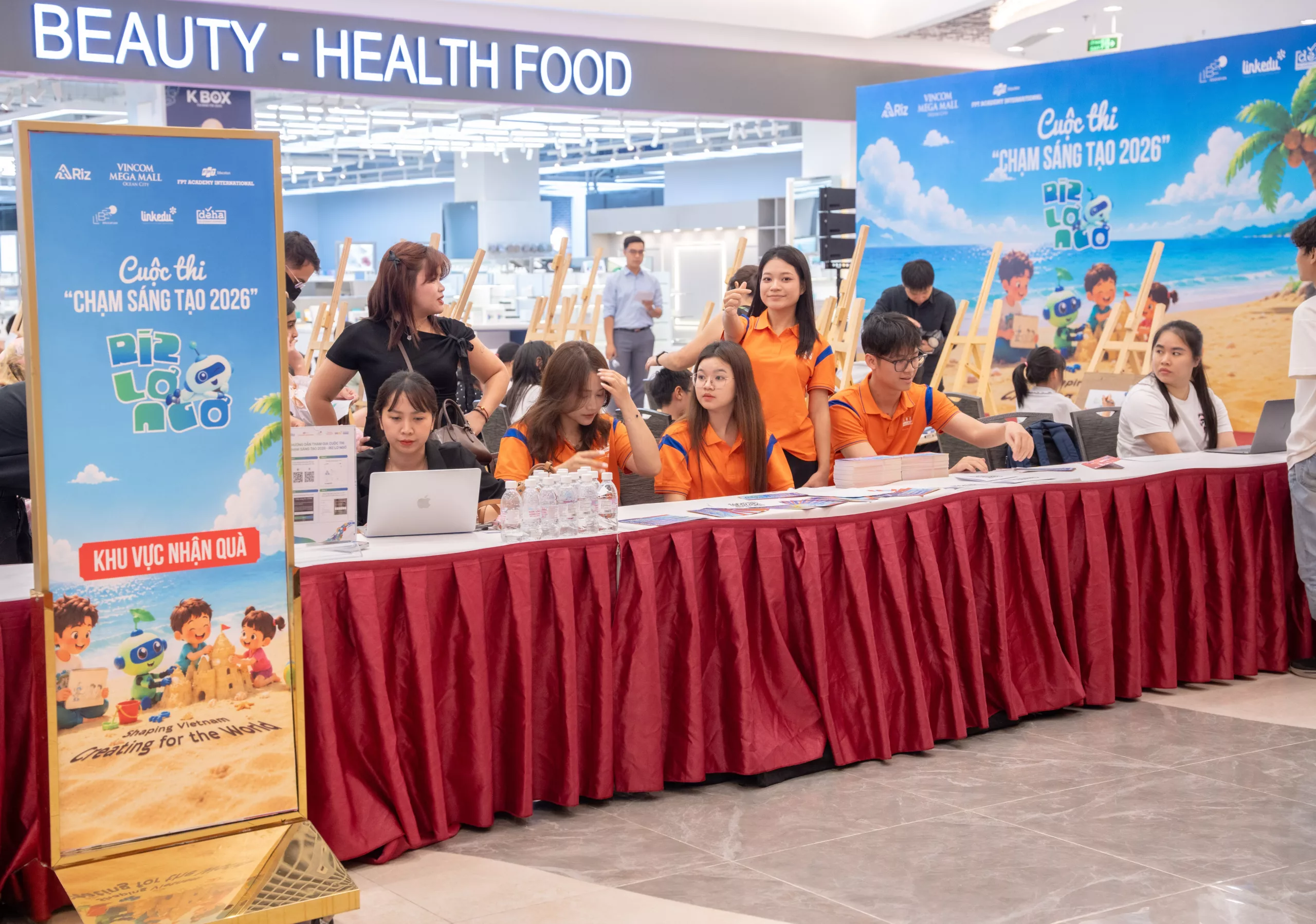 Chạm sáng tạo 2026 khai mạc