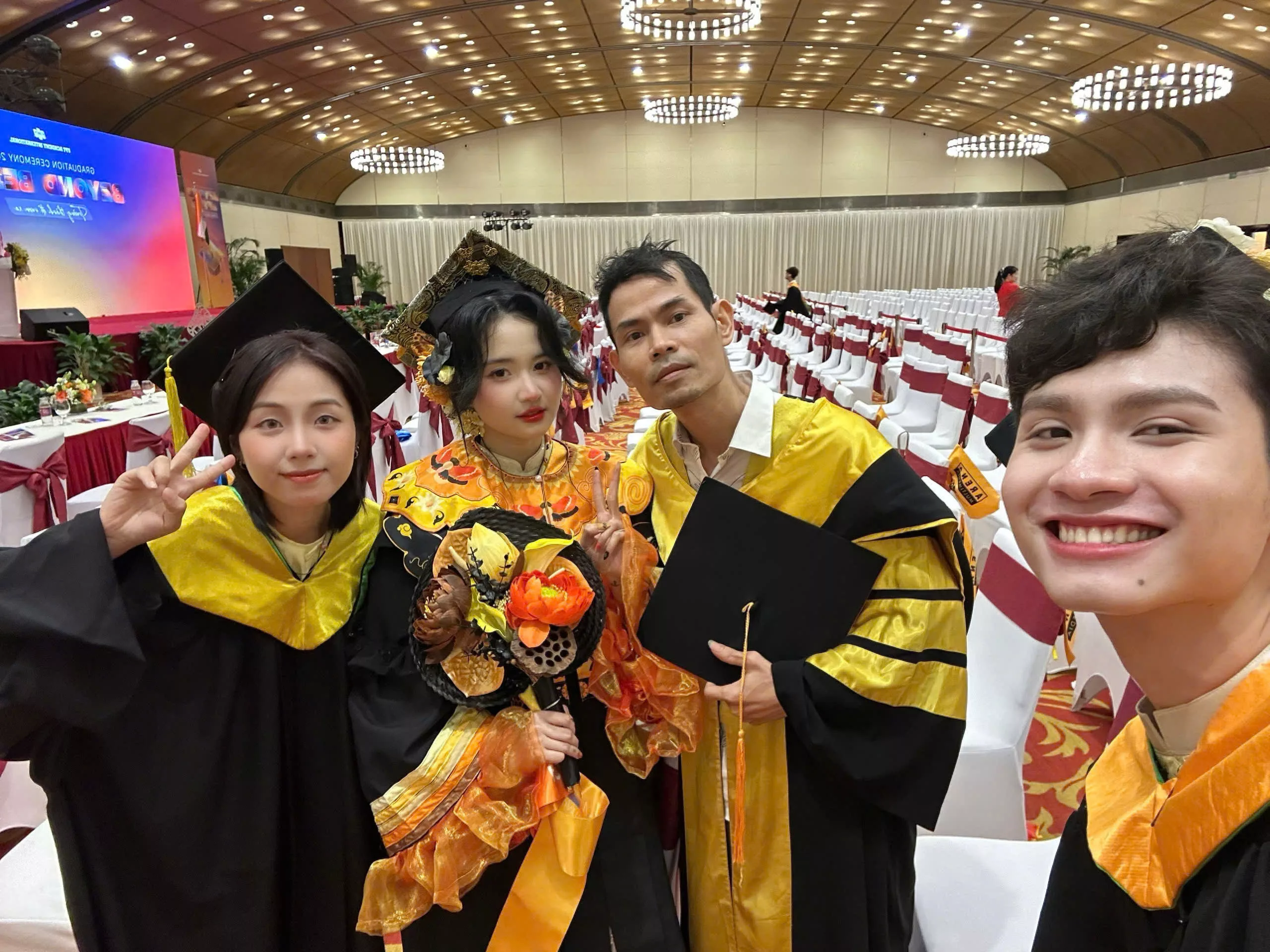 Vũ Mai Linh trong buổi lễ tốt nghiệp