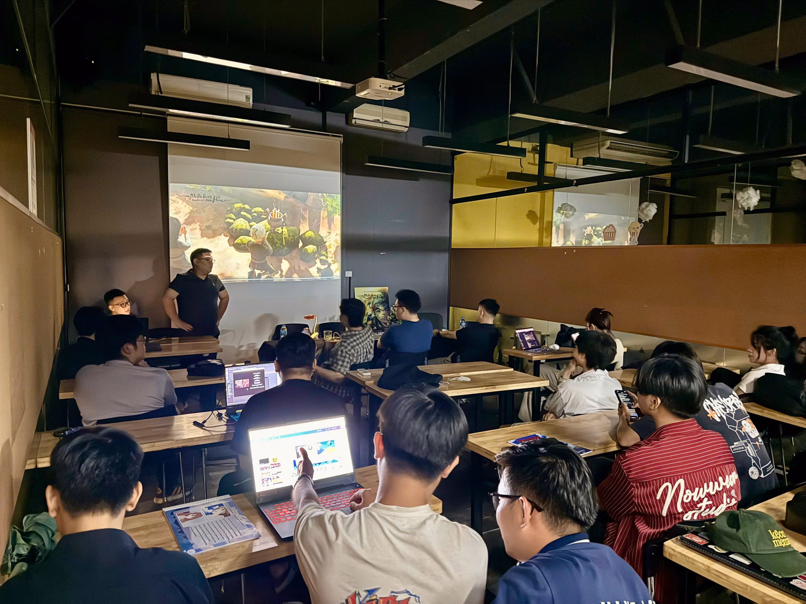Bảo vệ đồ án nhân gian hữu hoả